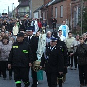 100. rocznica objawie fatimskich. Procesja w Radziowie